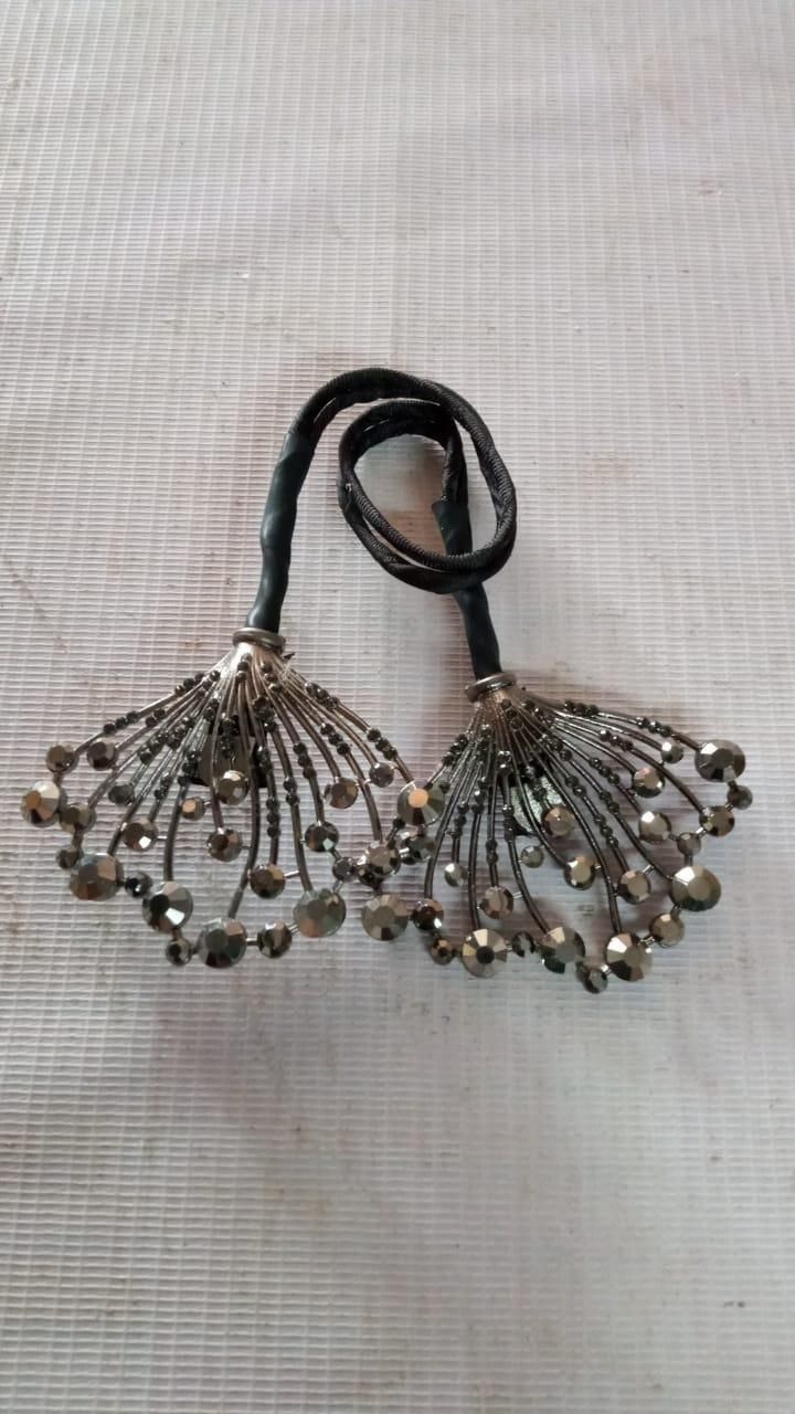 Twist Clip Hair Bun Making Tool